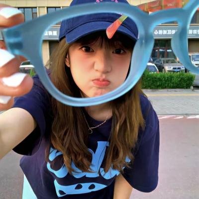亨德逊夫人敬献